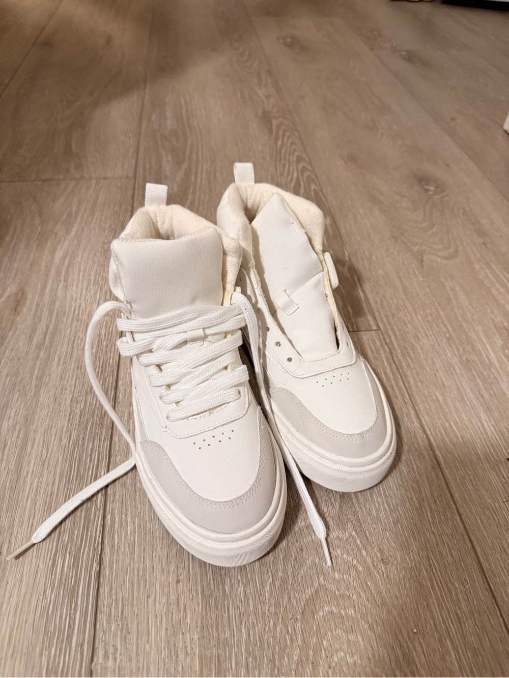 Zara Kids High-Top Sneakers in Cream and White